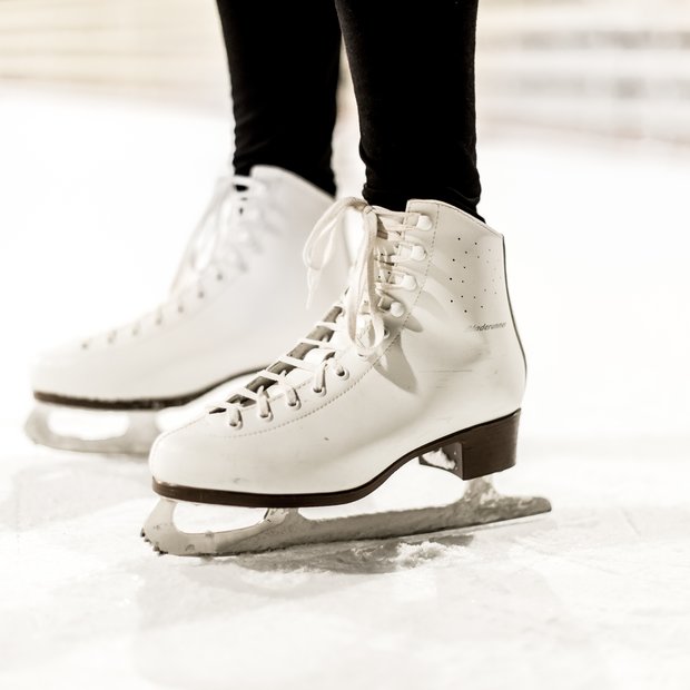 ICE SKATING